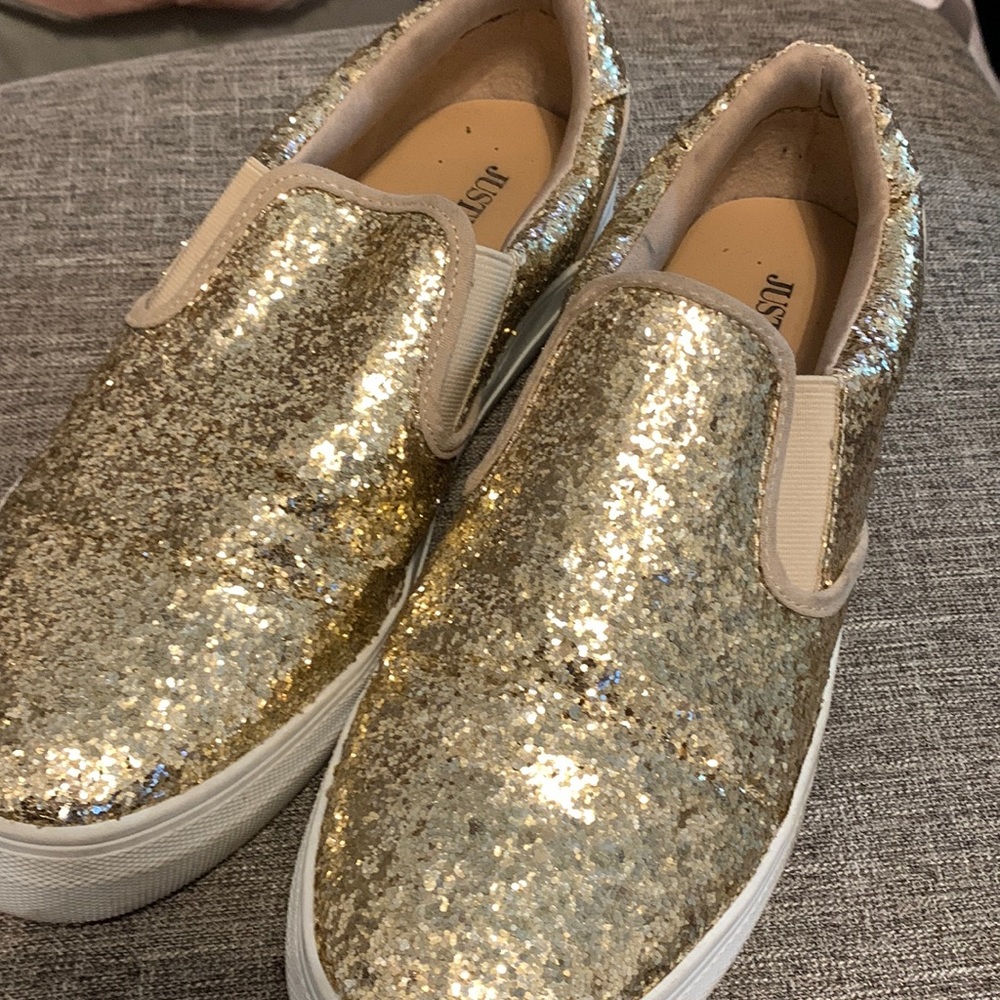 Just Fab gold sneakers.  Size 9 m.  Lovely and comfortable walk in istyle.